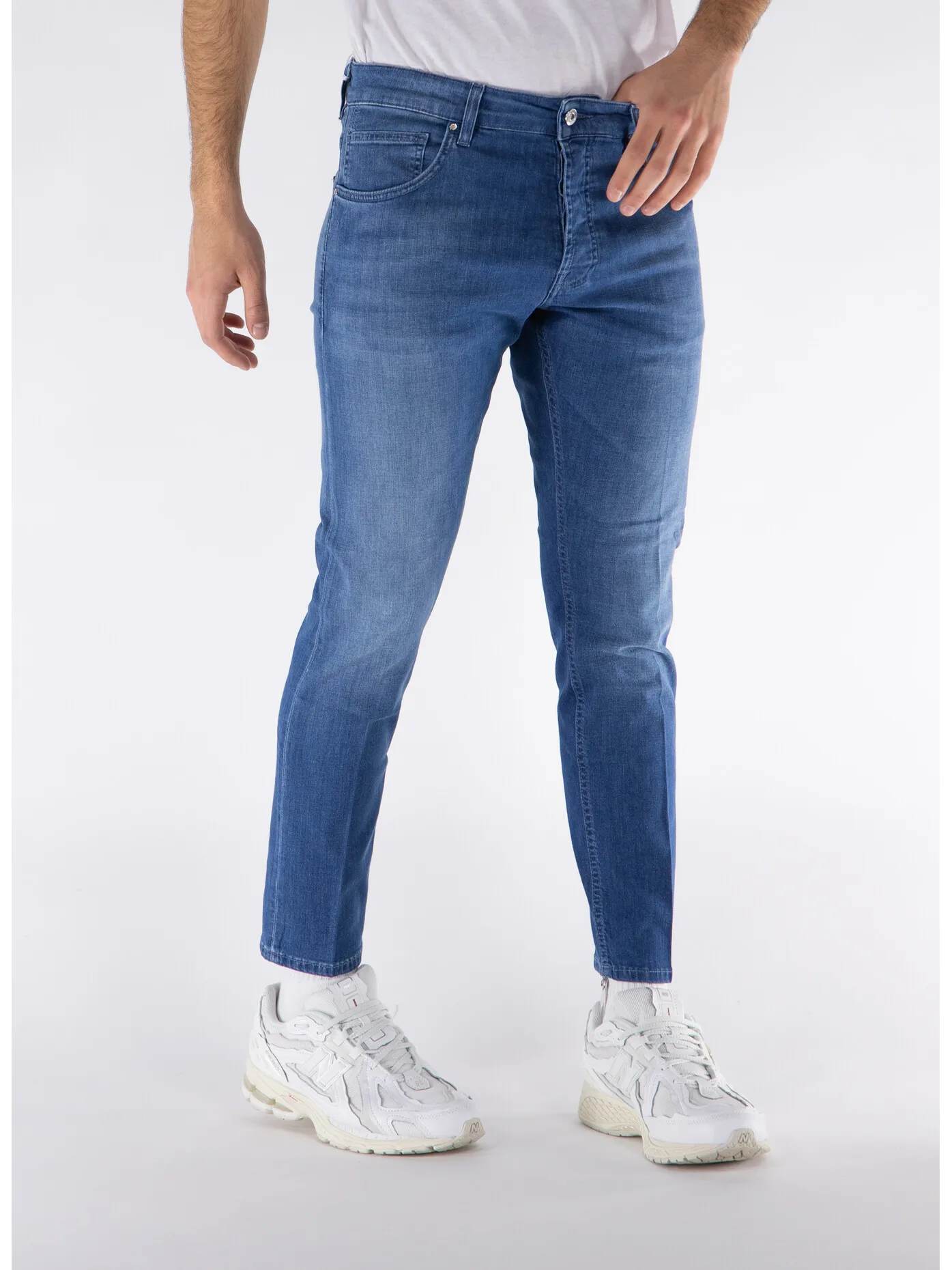     -DON THE FULLER    -JEANS YAREN-