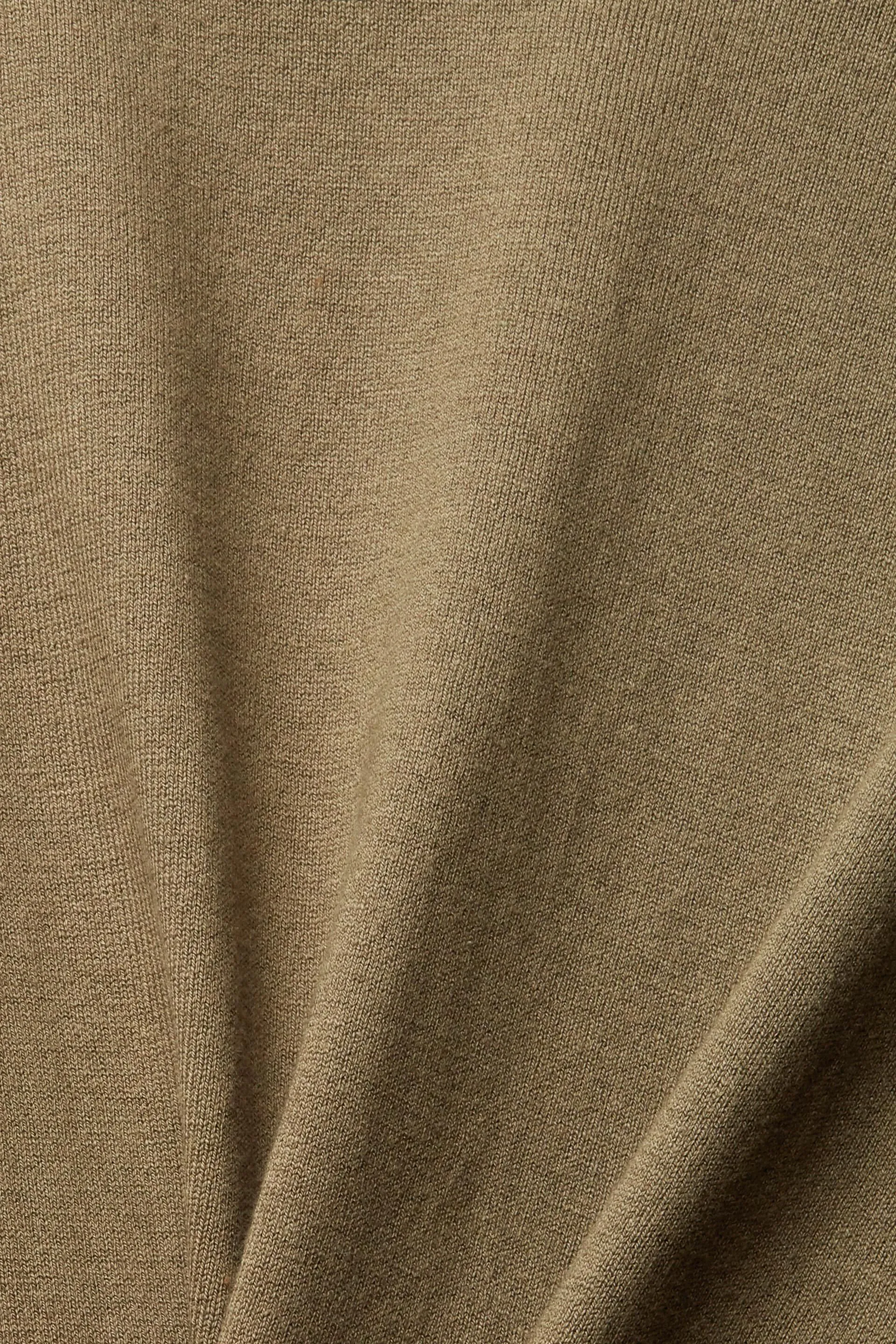 Abito al ginocchio lavorato a maglia