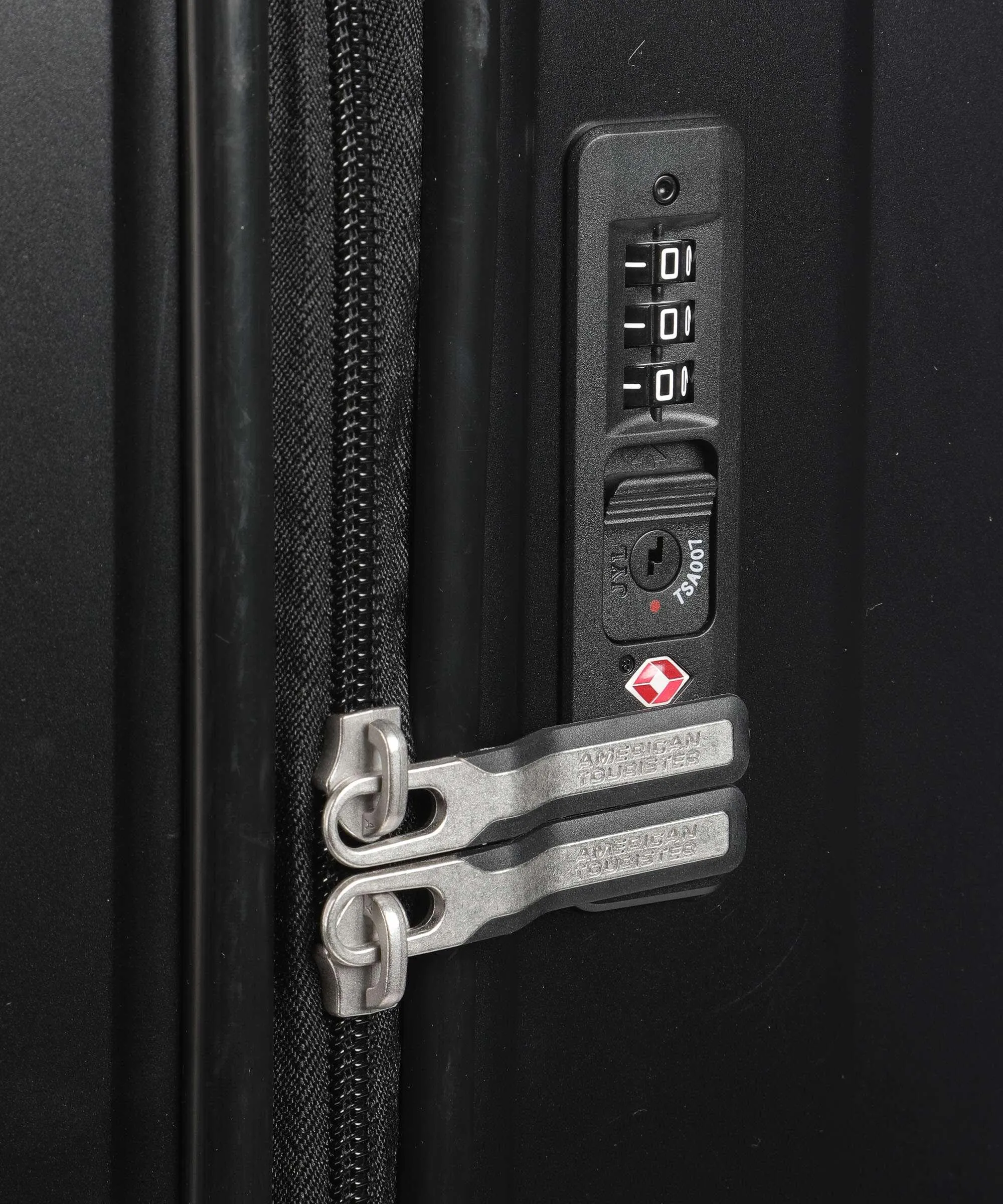  American Tourister Geopop Valigia trolley (4 ruote) nero 77 cm  