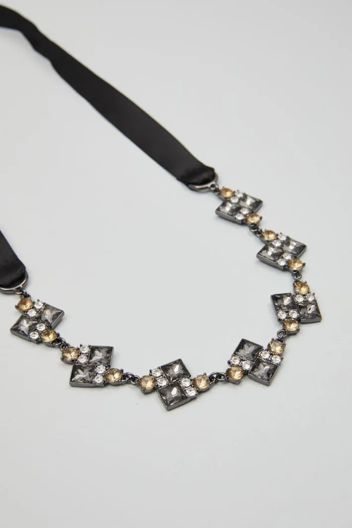 Collana a nastro