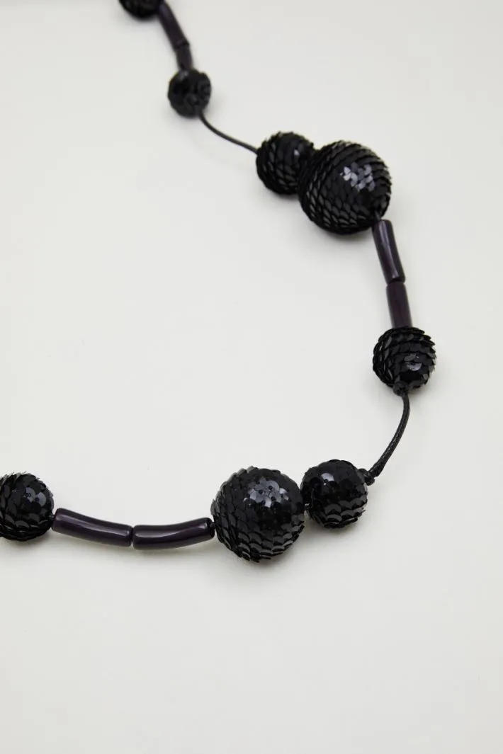 Collana con paillettes