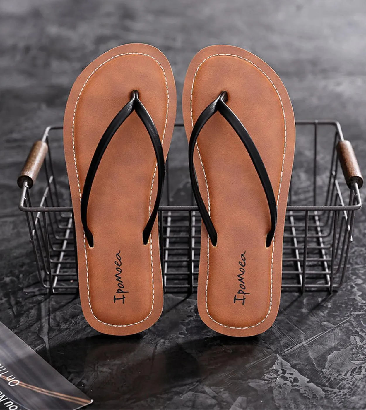 Infradito da spiaggia da donna 2022 Scarpe basse estive Donna Slip On Sandali Suola antiscivolo Tinta unita Moda femminile Flip