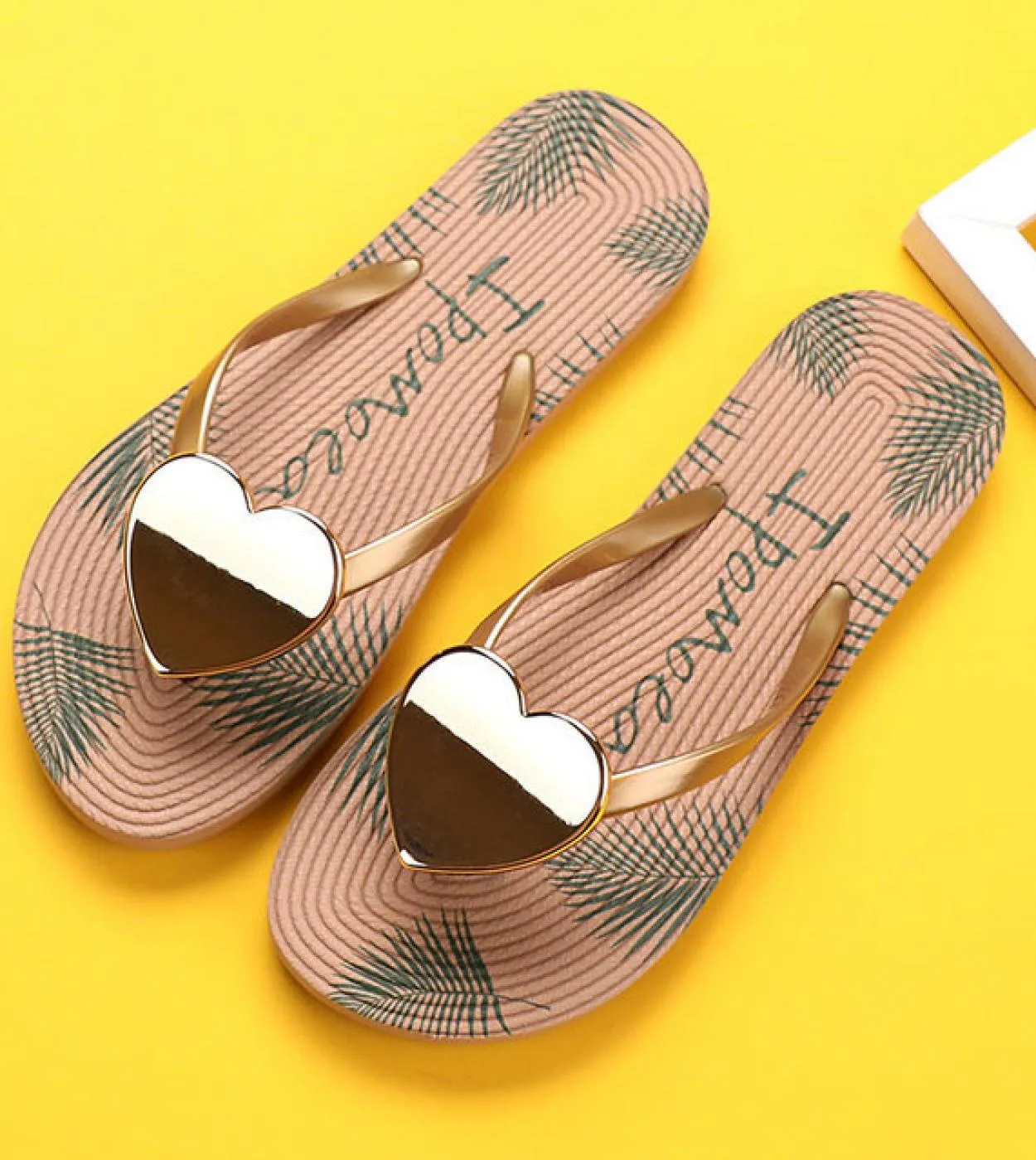 Infradito da spiaggia da donna 2022 Scarpe basse estive Donna Slip On Sandali Suola antiscivolo Tinta unita Moda femminile Flip