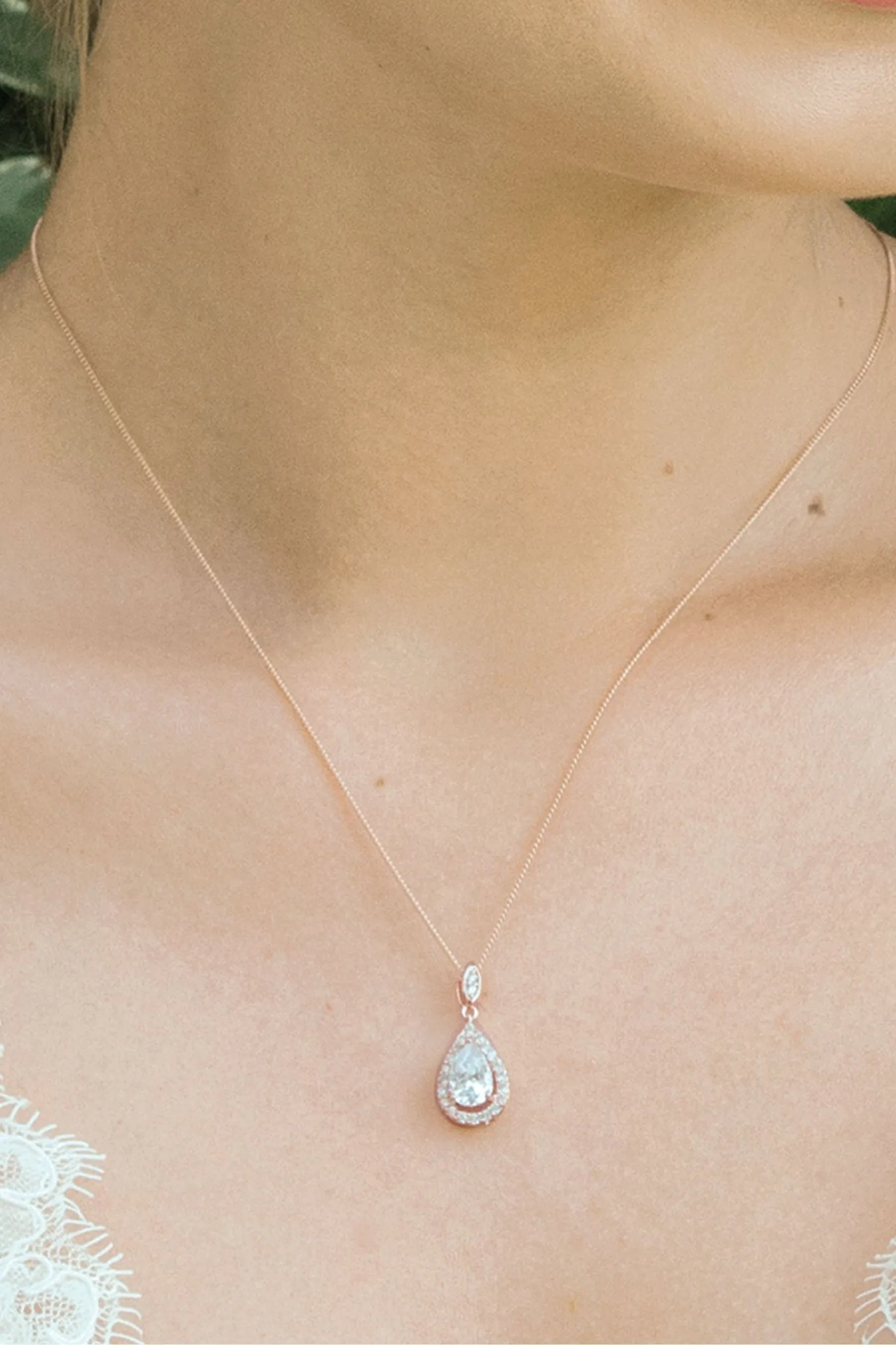 Ivory & Co Belmont - Ciondolo a goccia con cristalli