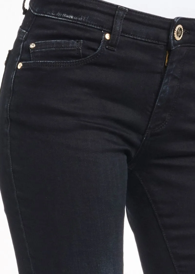 Jeans con logo ricamato