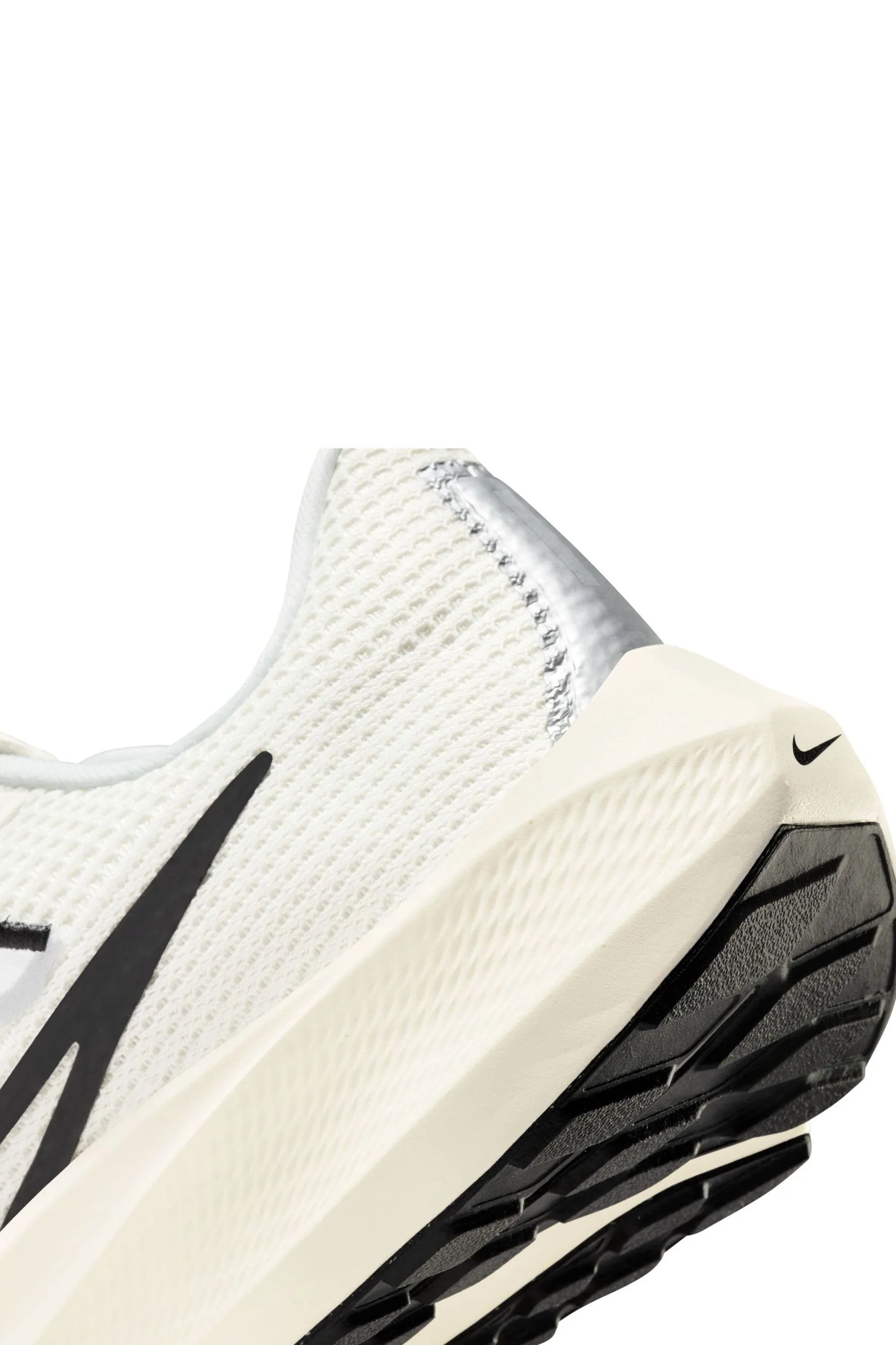 Nike Air Zoom Pegasus 40 Road Running Trainers    