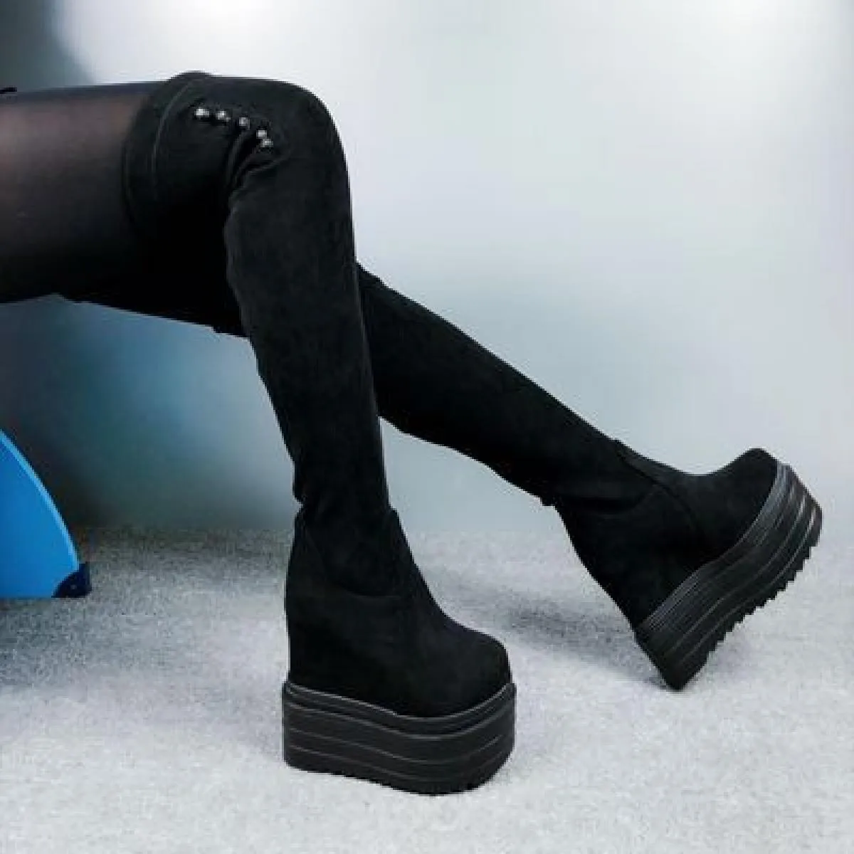 Stivali lunghi Nuovi stivali da donna con tacco super alto Zeppe da 13 cm Stivali a tubo alto Suola spessa all'interno Stivali s