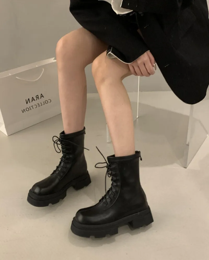Stivali Martin con suola spessa stile britannico retrò Scarpe da donna Nuovi stivali singoli primaverili e autunnali Stivali cor